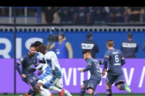 《FIFA15》全新版本带你体验更真实更好玩的足球游戏（抢先一睹为快）